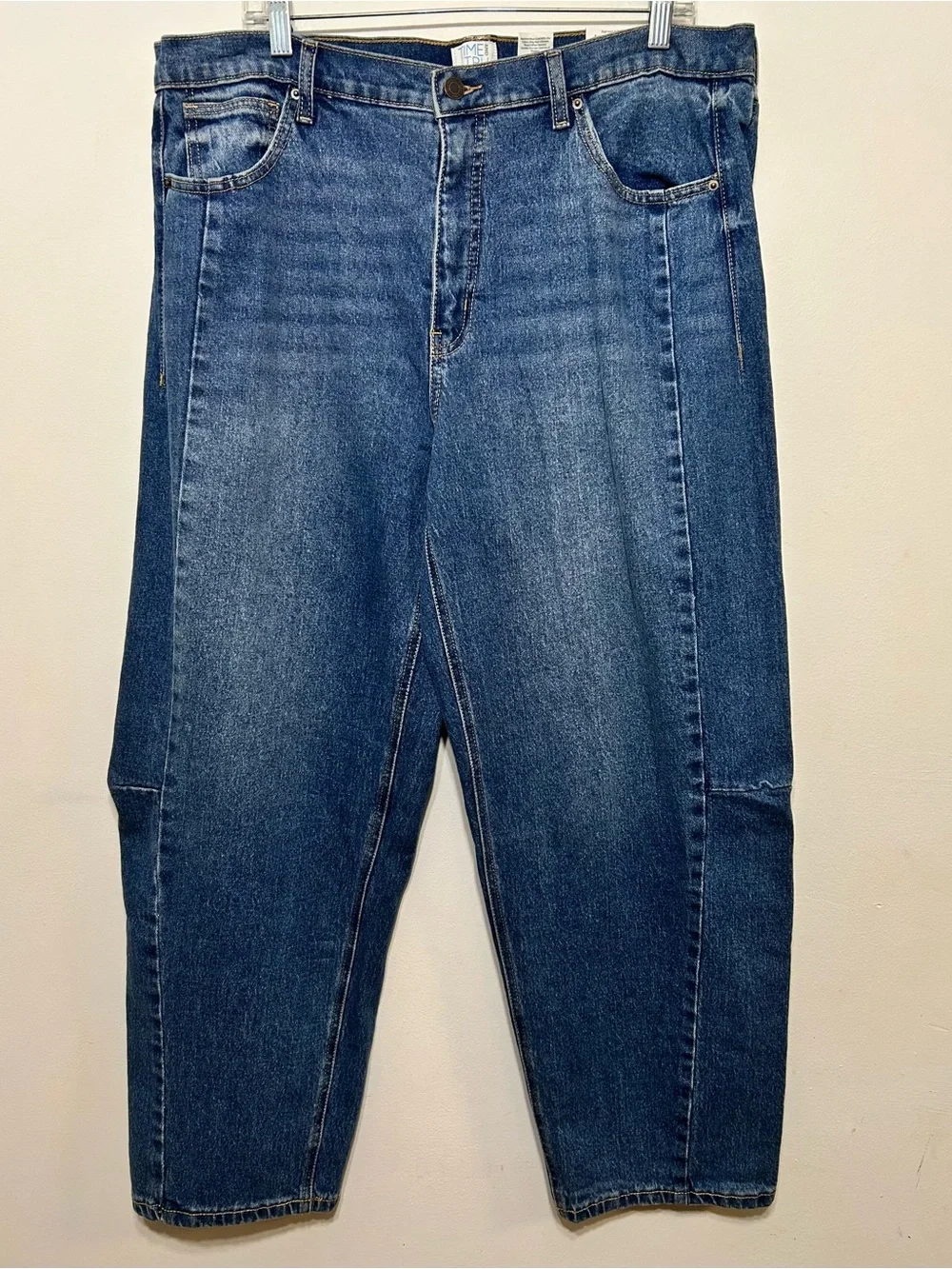 New! Time and Tru High Rise Barrel Leg Jeans Womens Size 18 - Picture 4 of 7